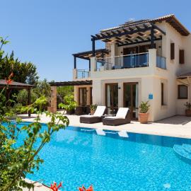 Aphrodite Hills Rentals - Superior Villas, hotel i Kouklia