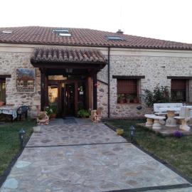 Caserón Trastamara โรงแรมในรัสกาเฟรีย