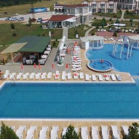 Апартаментен туристически комплекс Аква Терми, hotel din Krasnovo