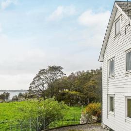 8 person holiday home in FINNÅS、Vordnesのホテル