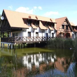 Apartamenty, domki, wędkowanie, hotell i Barlinek