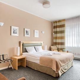 404 Rooms Wilanowska, hotel in Warsaw