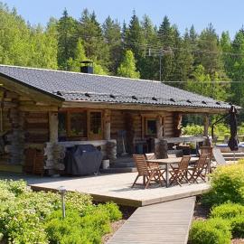 Villa Kivikoski, hotel in Pyhtaa