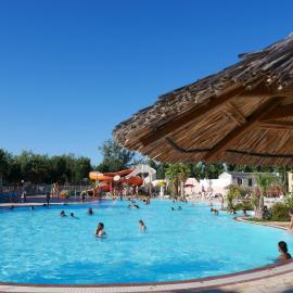 Camping Officiel Siblu Les Sables du Midi, хотел в Валра-Плаж