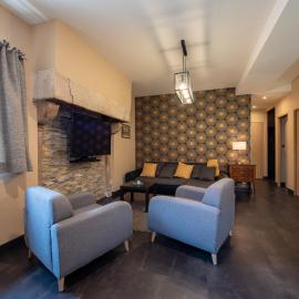 GITE Home Bacchus, hotel in Savigny-lès-Beaune