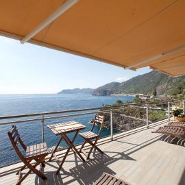 Arpaiu, hotel a Manarola