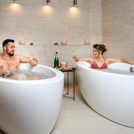 Dvůr Stráň & Wellness