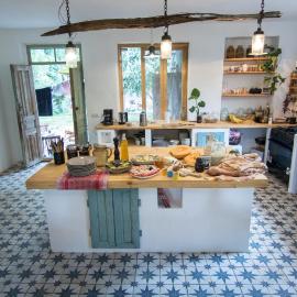 Karma Hostel: Martvili şehrinde bir otel