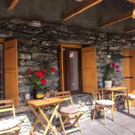 Sno House in Kazbeg、Snoのホテル