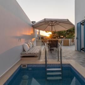 Tanyas Cozy House, hotel a Kamilari