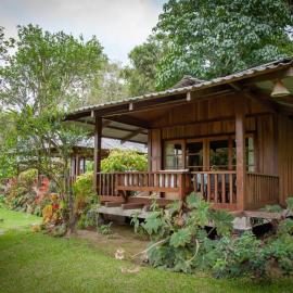 Gardenia Country Inn, hotelli kohteessa Tomohon