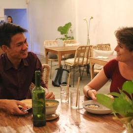 Sacred Lotus - Vegan Café X Hostel, hotel di Phnom Penh