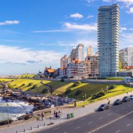 Hotel Las Rocas، فندق في مار ديل بلاتا