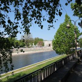 River View Nis - 65 square meters Designer Apartment in heart of city Park for free