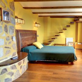 Casa Rural Mirador del Salto، فندق في Chella