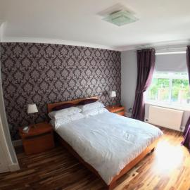 The Neuk, hotel a Uphall