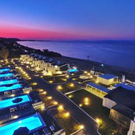 Crystal villas & suites, Hotel in Polychrono