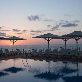 Island Luxurious Suites Hotel and Spa, hotel in Netanja