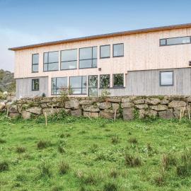Awesome Home In Vanse With Wifi, hotel di Vanse