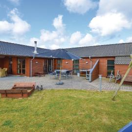 Three-Bedroom Holiday Home In Vinderup, hotel din Vinderup