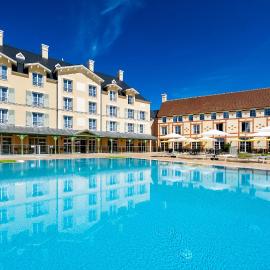Staycity Aparthotels near Disneyland Paris, hotel sa Bailly-Romainvilliers