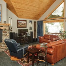 Lone Walker Home, hotell i Big Sky