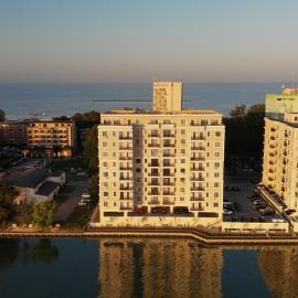 Evy Deluxe Apartment, hotel in Mamaia