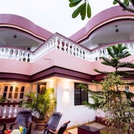 'Golden Sunset' 3bhk beach villa، فندق في بيناوليم
