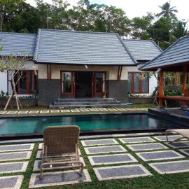 TiTi Villa, hotel in Bringkit