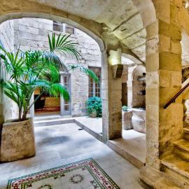 Palazzo Rose of Rhodes by Vallettastay, hotel i Valletta