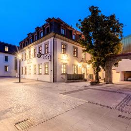 Schwan und Post Business Quarters, hotel v destinaci Bad Neustadt an der Saale