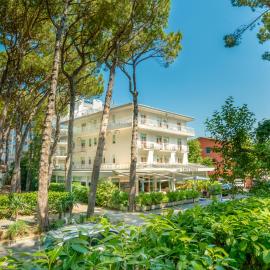 Hotel Milano, hotel in Eraclea Mare