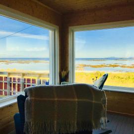 Beach View Lofoten, מלון בBøstad
