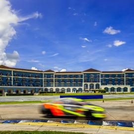 SEVEN Sebring Raceway Hotel โรงแรมในซีบริง