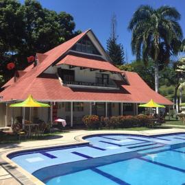 Finca Hotel Pinares, מלון בלה פינטדה