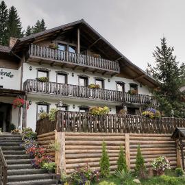 Casa Verde, hotel v mestu Voronet
