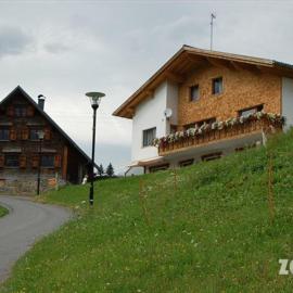 Haus Mondspitze, hotel v destinaci Bürserberg