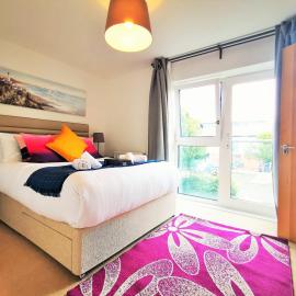 Lovely Holiday Home in Birmingham City Center 3 Bedrooms House By HF Group, hotel in Birmingham