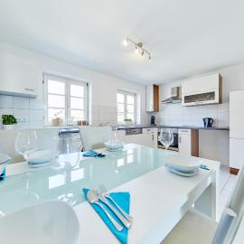 Wunderschöne Maisonette-Wohnung für bis zu 10 Personen, hotel in Ettenheim