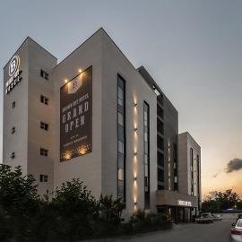 Brown-Dot Hotel Dongchon Amusement Park, отель в городе Тэгу