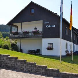 Pension Orketal, hotel u gradu Medebah
