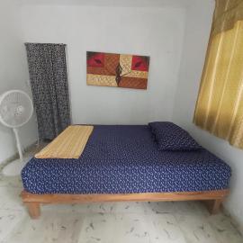 Delmar Hostal، فندق في باكالار
