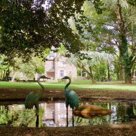La Maison Rouge Brocéliande, Hotel in Montauban-de-Bretagne