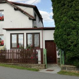 Dvougenerační dům se zahradou, hotel u gradu 'Vimperk'