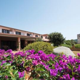 Hotel Su Giudeu, hotel v mestu Chia
