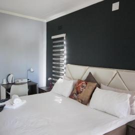 2 on ZK Matthews Guesthouse, hotel u gradu Mthatha