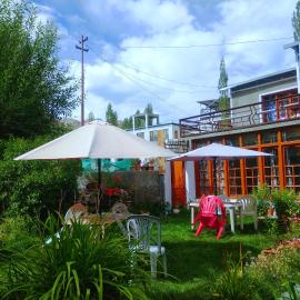 Saiman Guest House