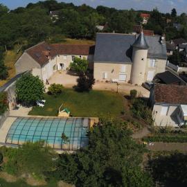 Manoir le Bout du Pont-GITES & Chambres d'Hôtes, hotel din Huisseau-sur-Cosson