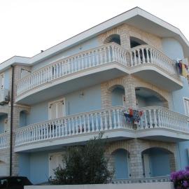 Apartments Golubić