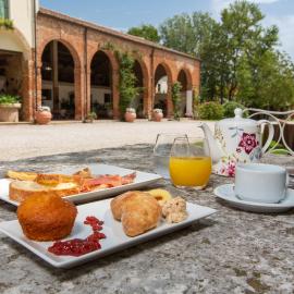 AGRITURISMO LA CAMPAGNOLA, hotel Montegaldellában